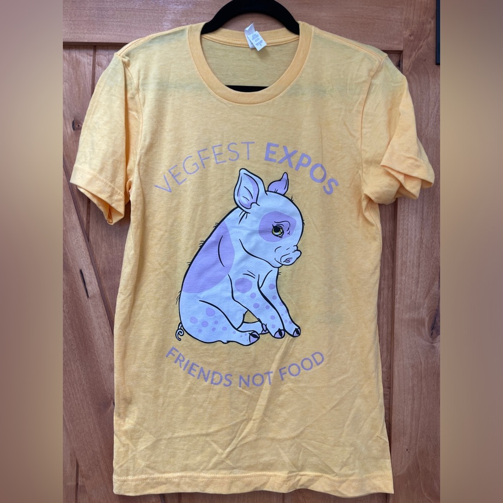 Yellow ethically vegan tee with cute pig!